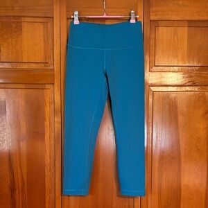 Lululemon wunder train high rise crop 23” in Hawaiian blue